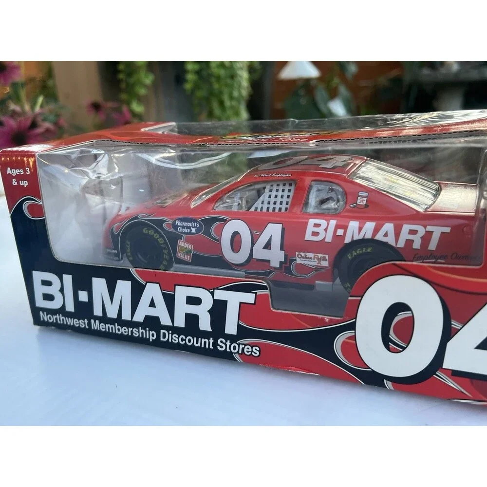 2004 Action Racing Collectables Bi-Mart #04 1:24 Scale Stock Car.